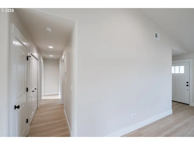 $365,000 | 4485 Knotty Pne Court, Sweet Home, OR 97386