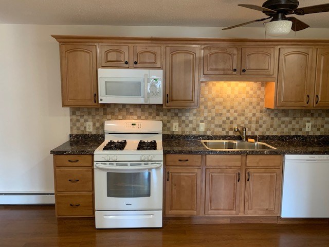 4430 Post Road, Unit B23 Warwick, RI 02818 - Photo 2 of 10