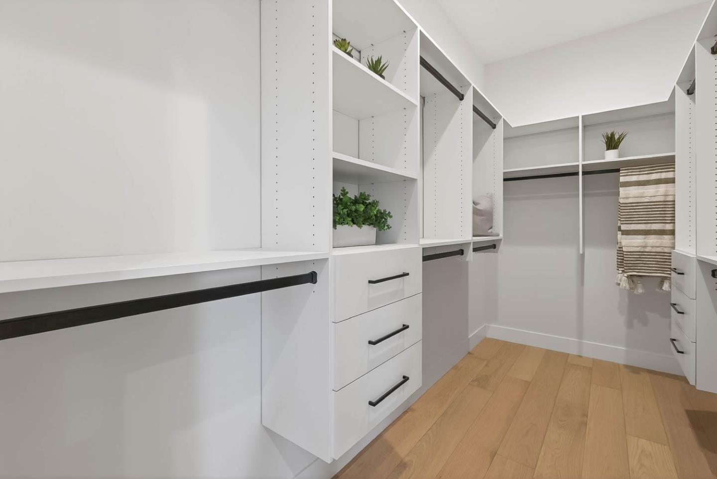 10468 South Stelling Road Cupertino, CA 95014 - Photo 17 of 43