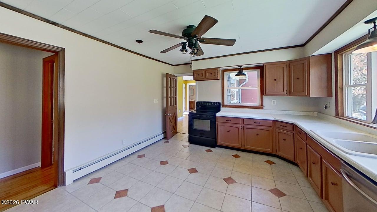 120 Lcpl Jacob Beisel Road Lackawaxen, PA 18435 - Photo 21 of 60 Alt view kitchen