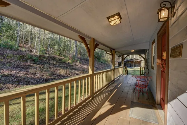 $425,000 | 100 Saga Mountain Road, Tiger, GA 30576