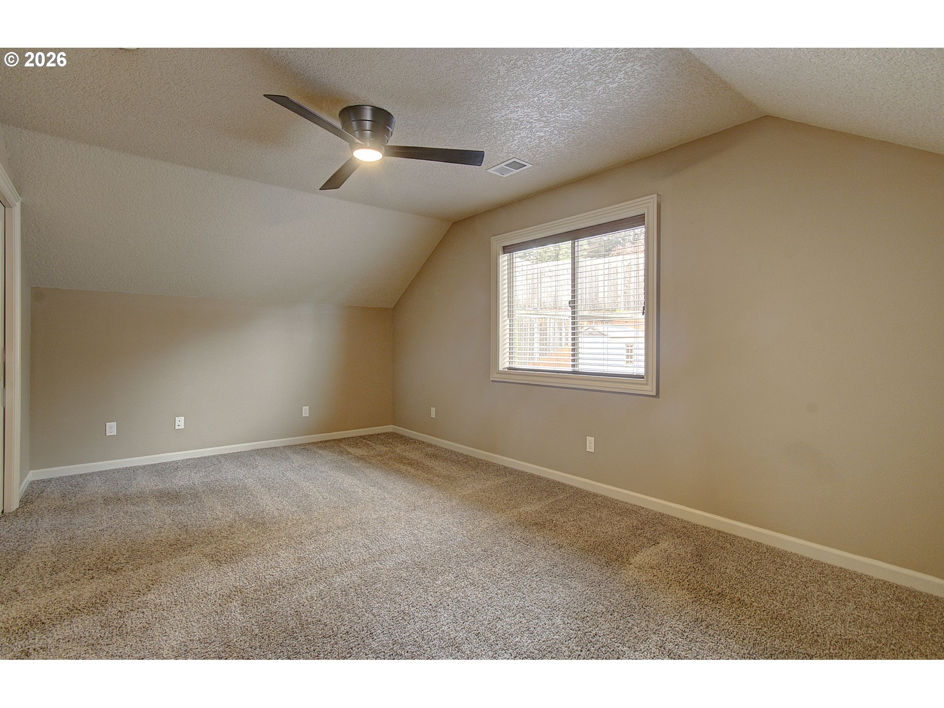 553 Southeast 23rd Terrace Gresham, OR 97080 - Photo 27 of 41 Bedroom