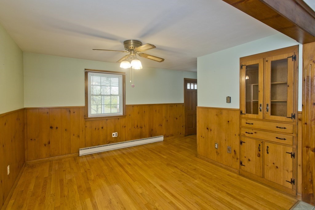 107 Old Farm Road Chicopee, MA 01020 - Photo 15 of 38 Gallery Image 15