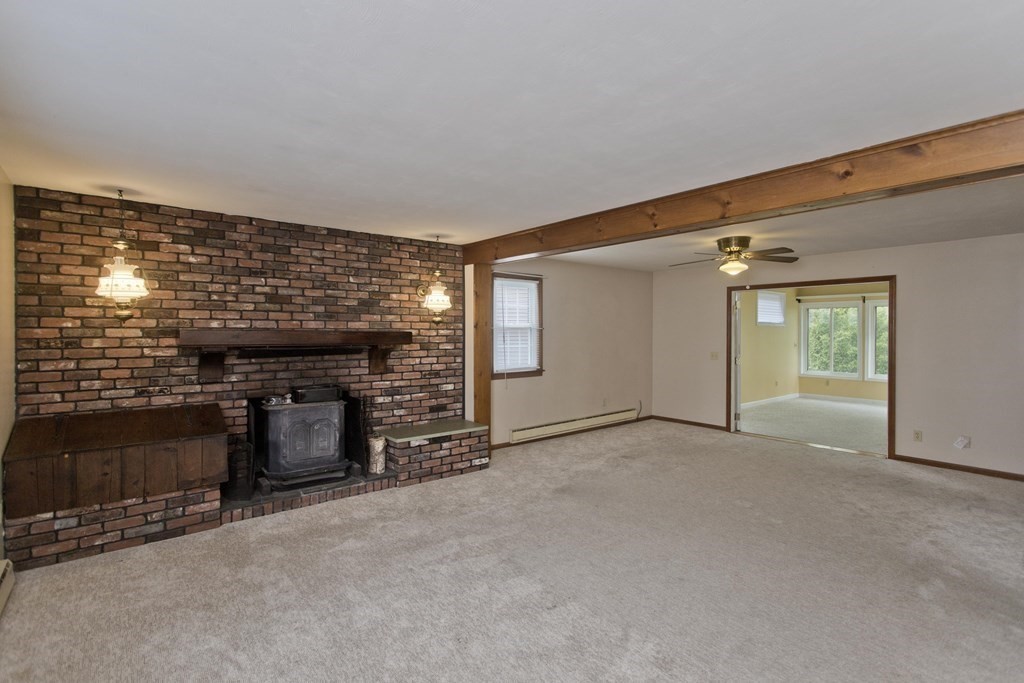107 Old Farm Road Chicopee, MA 01020 - Photo 8 of 38 Gallery Image 8