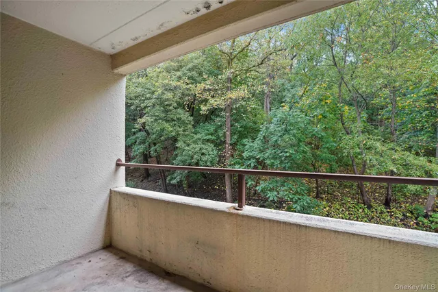 a view of a outdoor space