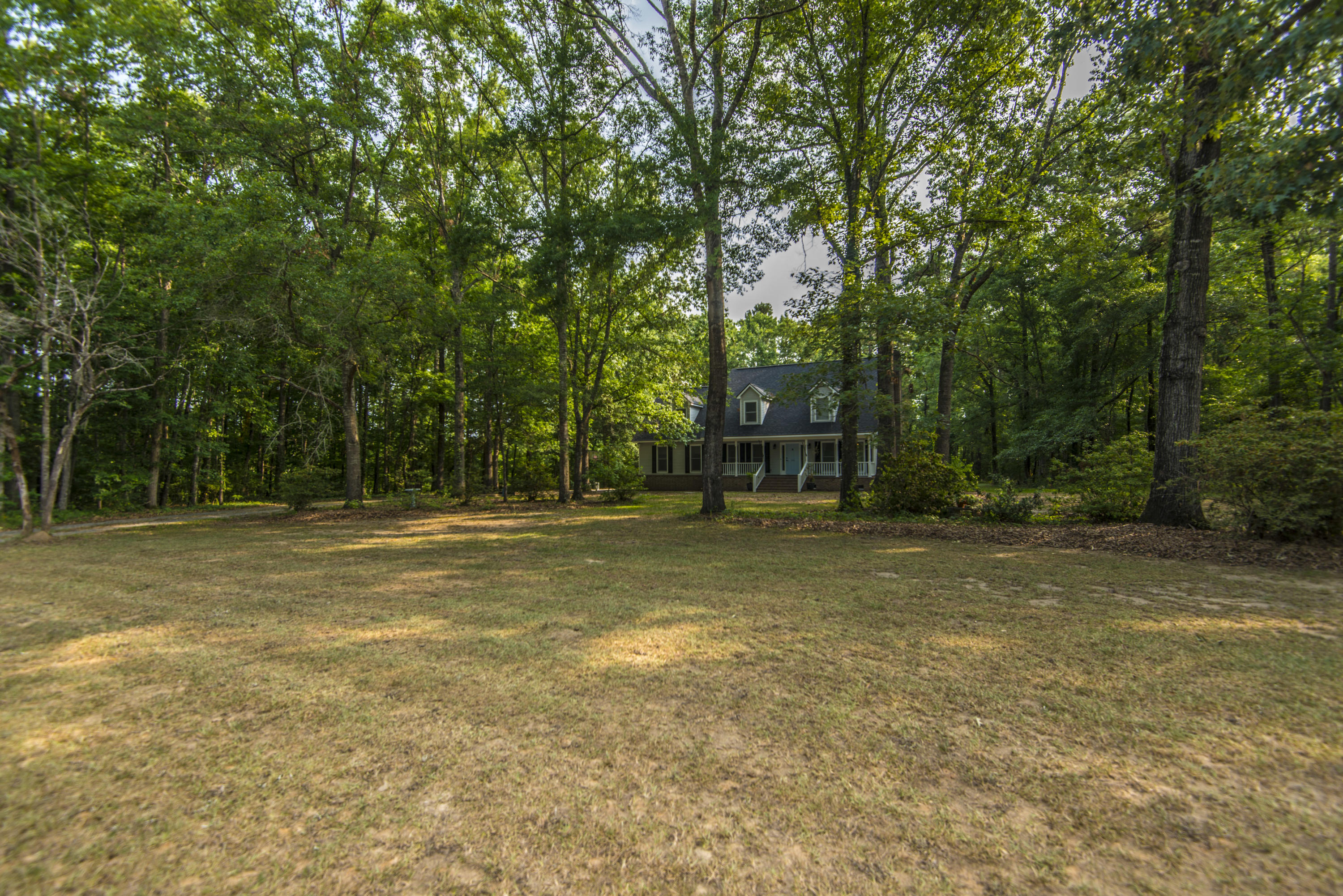156 Virginia Avenue Ridgeville, SC 29472 - Photo 3 of 51 _DSC5210