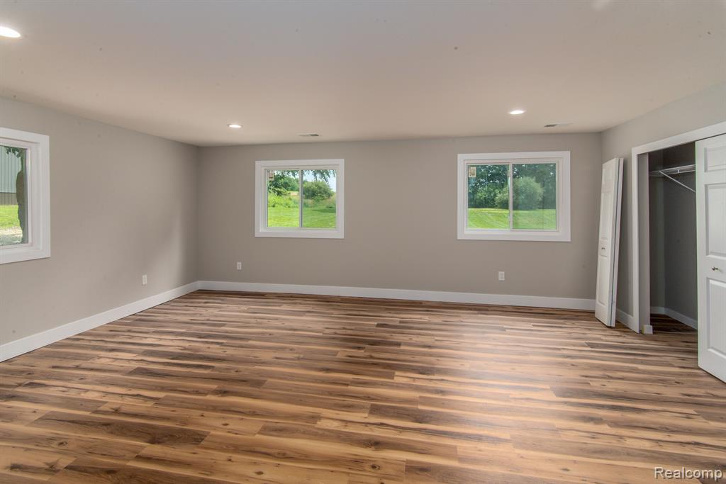 5310 Mack Road Howell, MI 48855 - Photo 16 of 30
