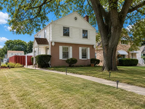$305,000 | 2423 South 60th Street, West Allis, WI 53219