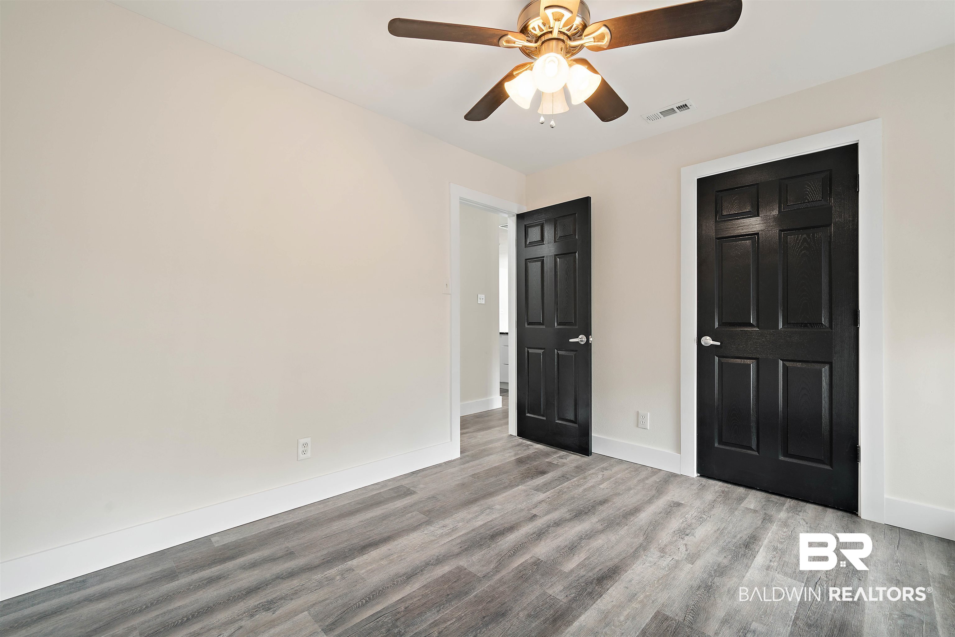 1009 Wesley Avenue Mobile, AL 36609 - Photo 19 of 26