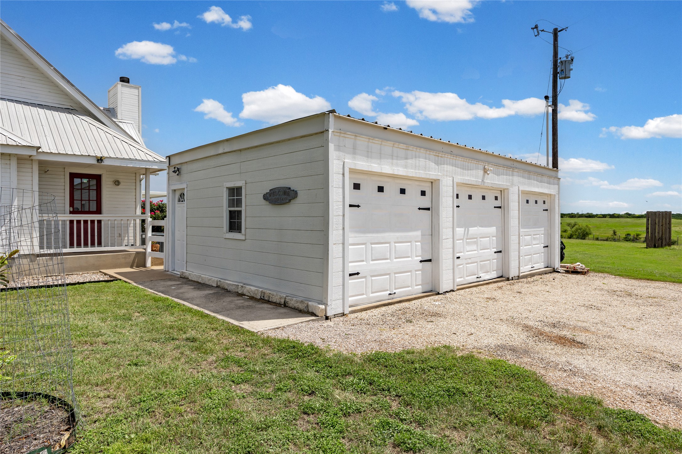 1283 Rattlesnake Trail Burnet, TX 78611 - Photo 10 of 39 a view of a house with backyard