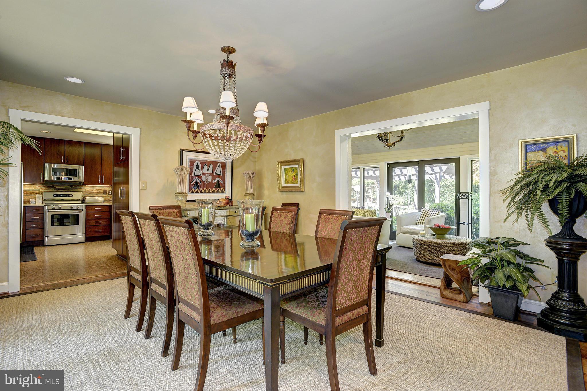 9318 Kendale Road Potomac, MD 20854 - Photo 13 of 26 Dining Room