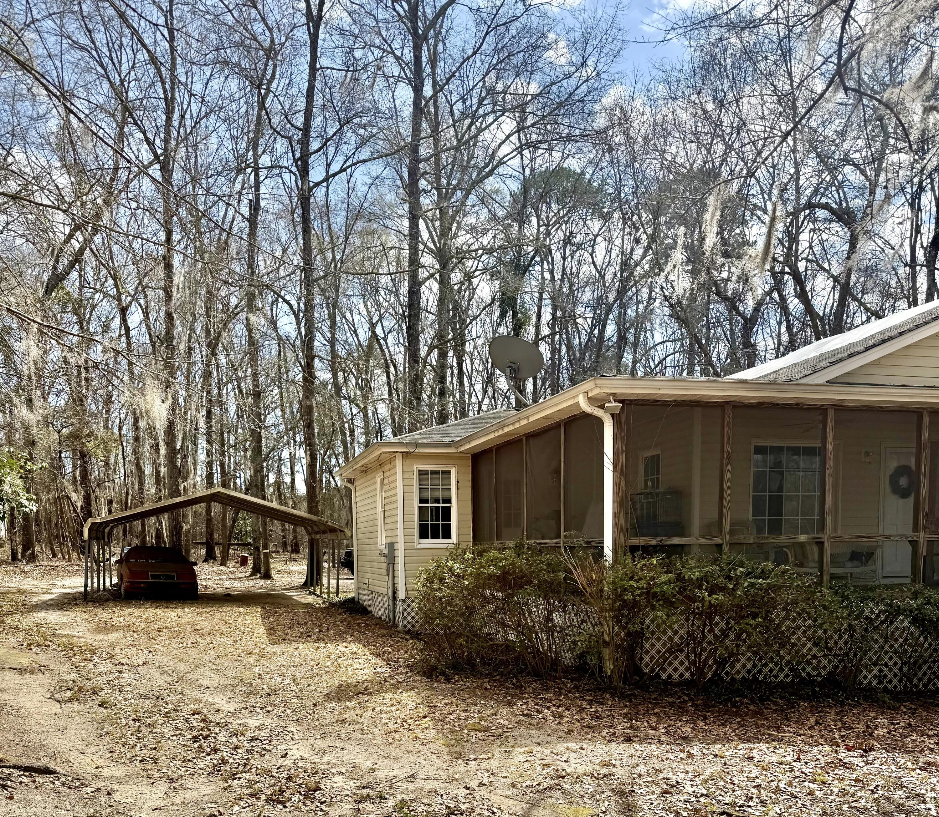 648 Stumphole Road Elloree, SC 29047 - Photo 3 of 15 FullSizeRender (1)