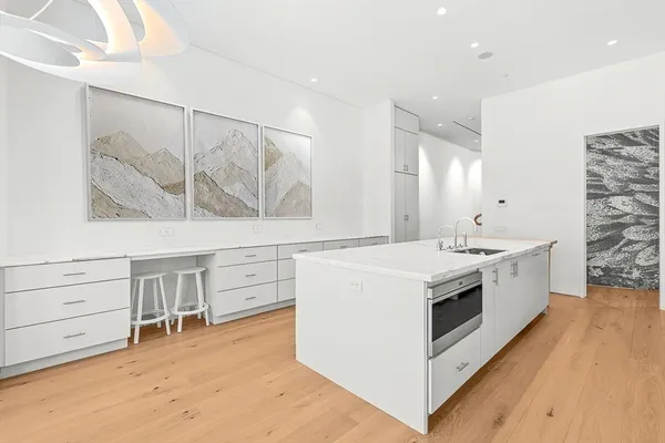 $10,500,000 | 126 Marlborough Street, Boston, MA 02116