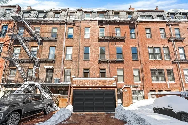 $10,500,000 | 126 Marlborough Street, Boston, MA 02116