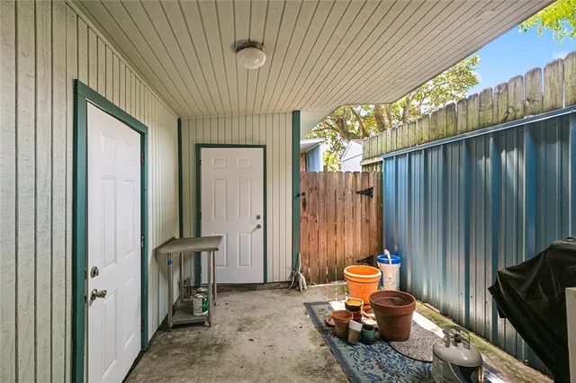 $985,000 | 2820 Desoto Street, Unit 22, New Orleans, LA 70119