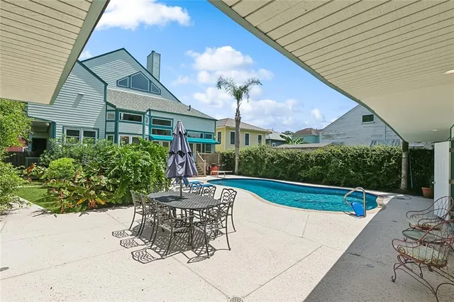 $985,000 | 2820 Desoto Street, Unit 22, New Orleans, LA 70119