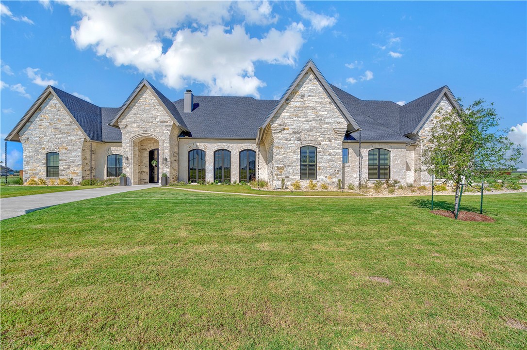 117 Iris Street Lorena, TX 76655 - Photo 2 of 82 a front view of house with yard and green space