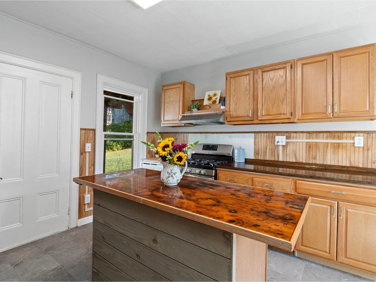 22 Railroad Street Milton, VT 05468 - Photo 13 of 43