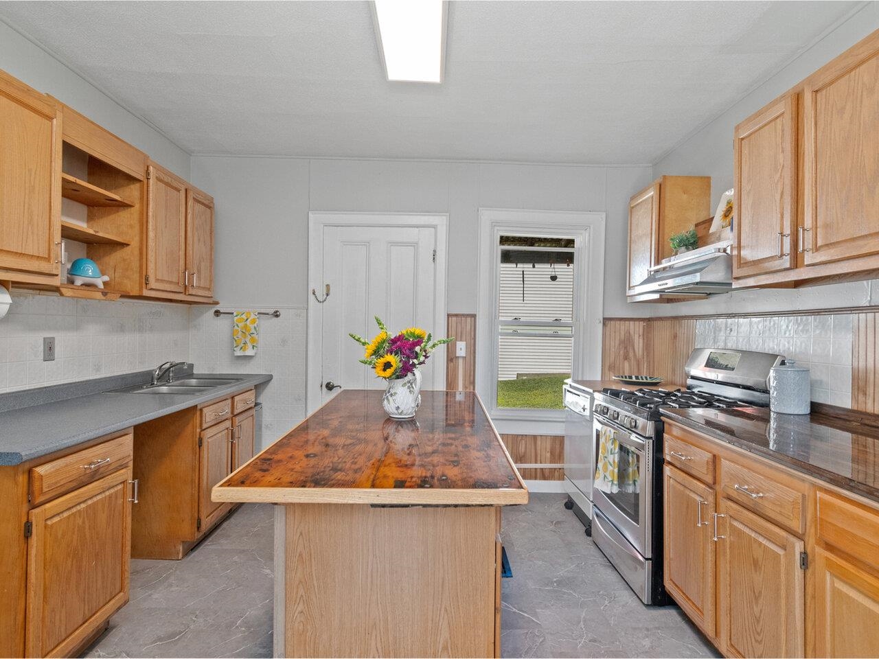 22 Railroad Street Milton, VT 05468 - Photo 14 of 43