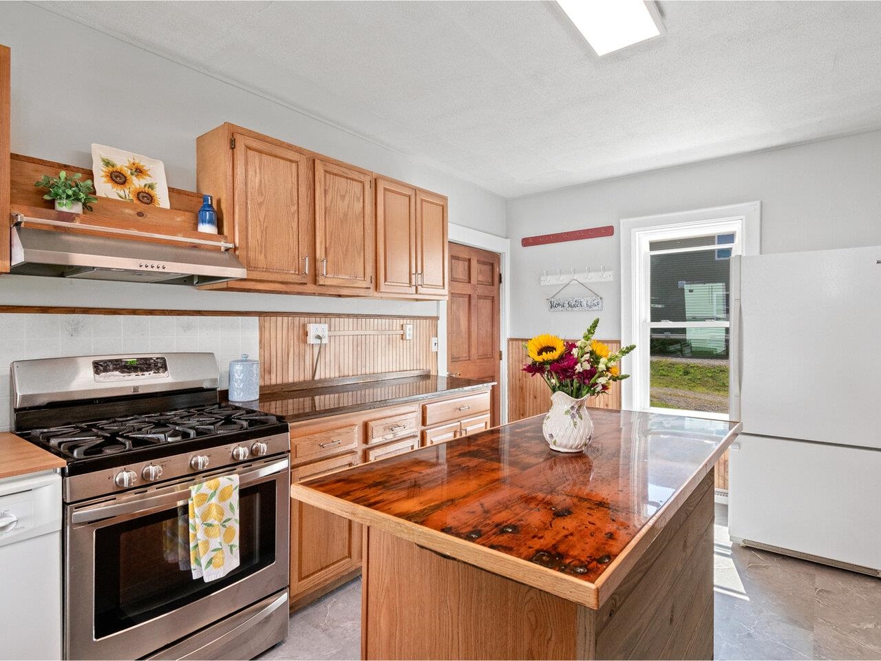 22 Railroad Street Milton, VT 05468 - Photo 15 of 43