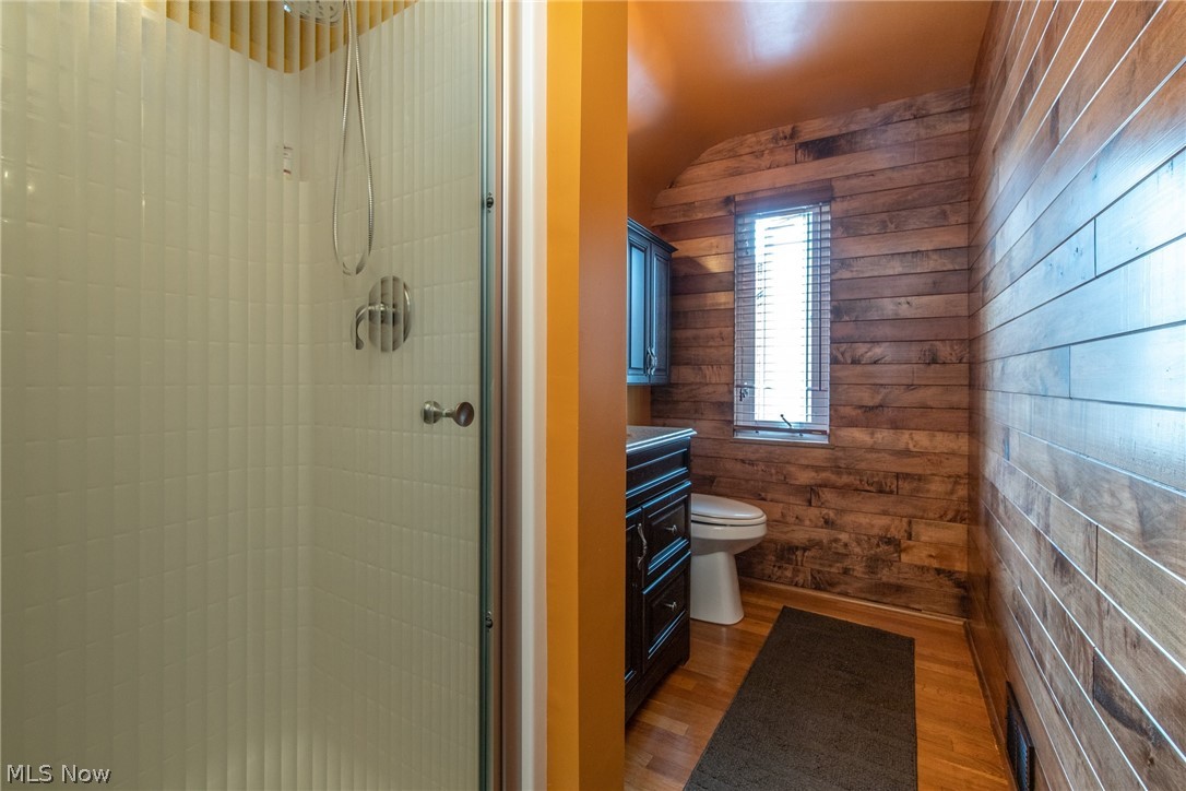 4043 Riveredge Road Cleveland, OH 44111 - Photo 28 of 34 Gallery Image 28