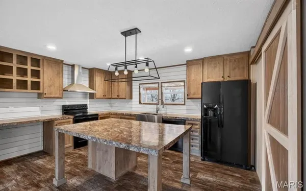 $275,000 | 5315 M- M Hwy Mountain Grove, Mountain Grove, MO 65711