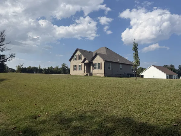 $379,000 | 234 Horton Lane, Lafayette, TN 37083