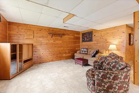 $349,990 | 121 Seton Place, Streamwood, IL 60107