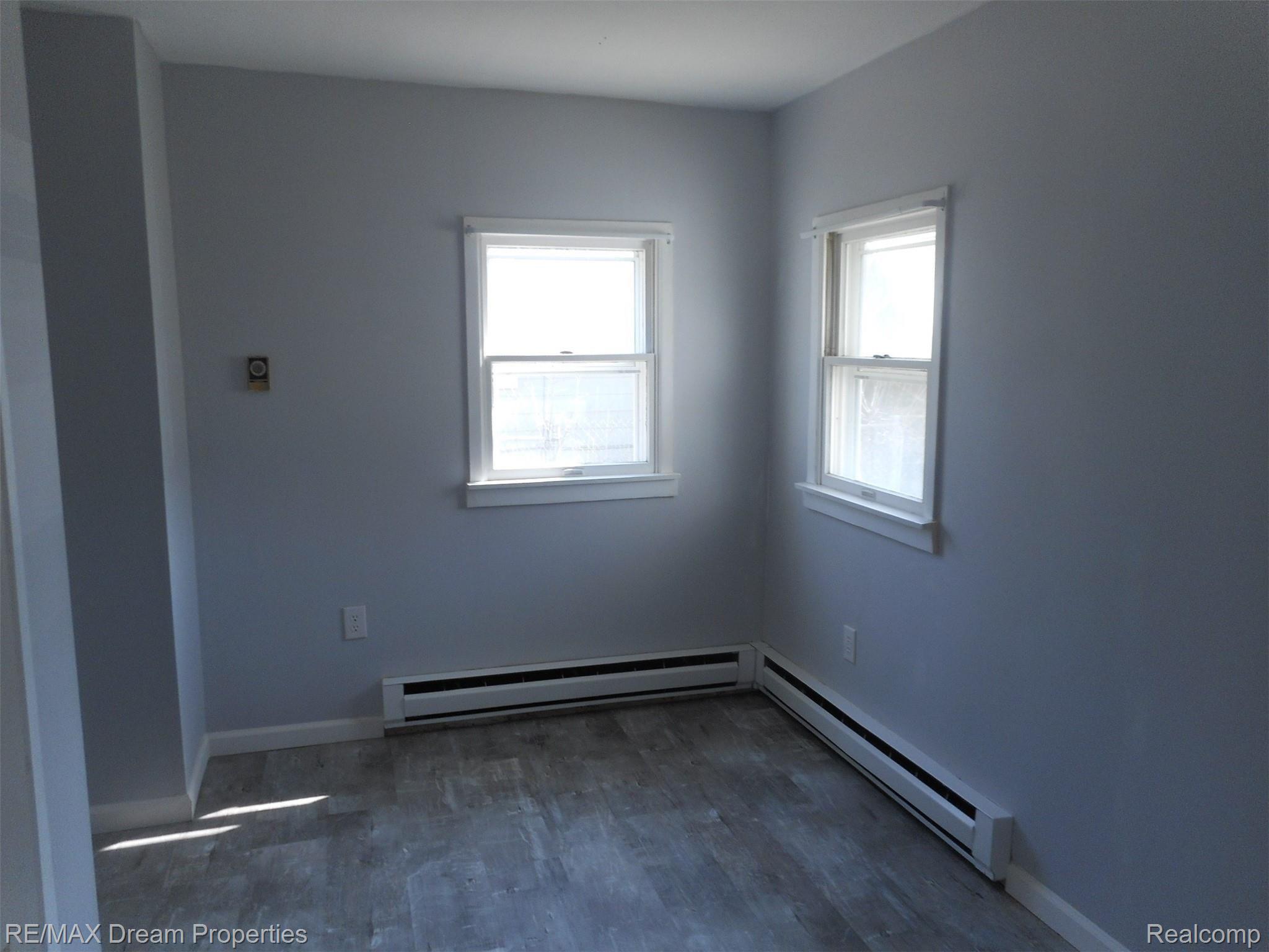 3610 Normandy Road Royal Oak, MI 48073 - Photo 21 of 28 DSCN8929.JPG