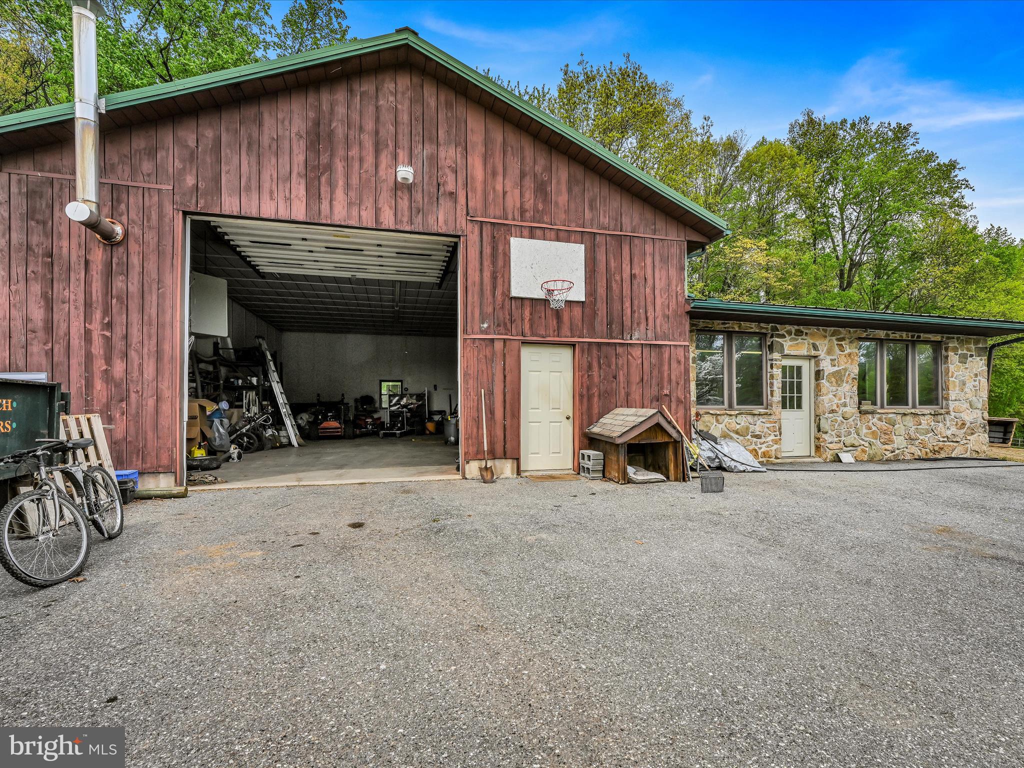 87 South Mountain Road Robesonia, PA 19551 - Photo 36 of 75 Garage