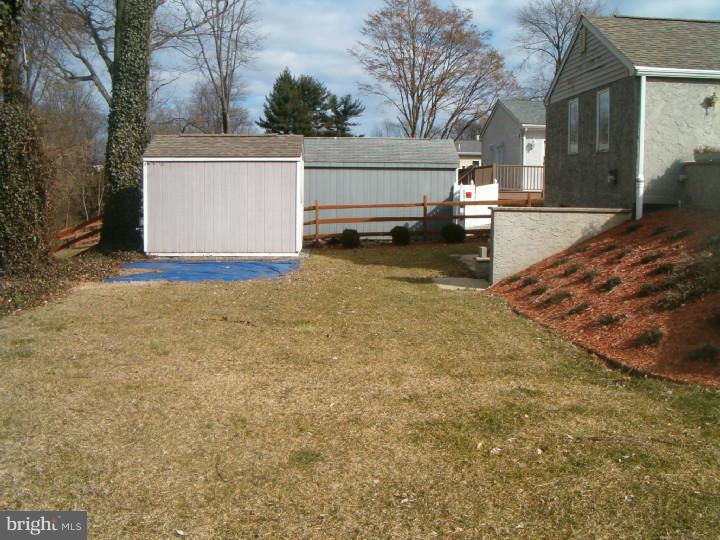 9534 Rising Sun Avenue Philadelphia, PA 19115 - Photo 5 of 25 Back Yard