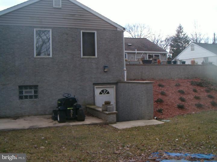 9534 Rising Sun Avenue Philadelphia, PA 19115 - Photo 7 of 25 Exterior Back