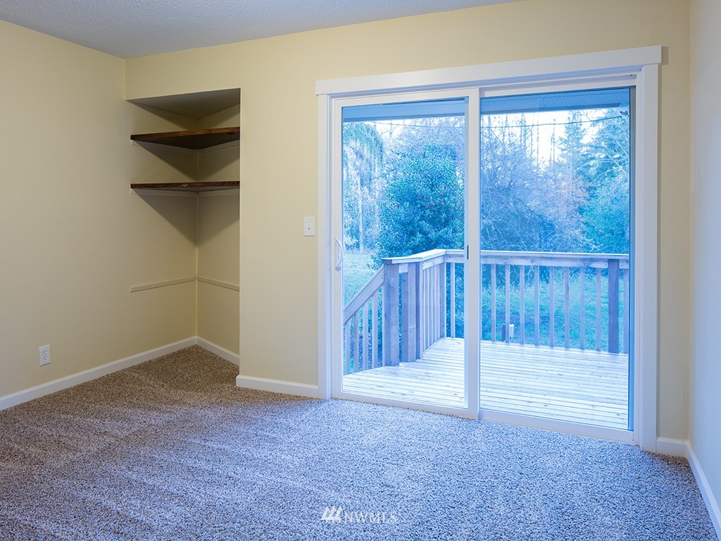 11889 Southeast Black Road Olalla, WA 98359 - Photo 16 of 24 Gallery Image 16