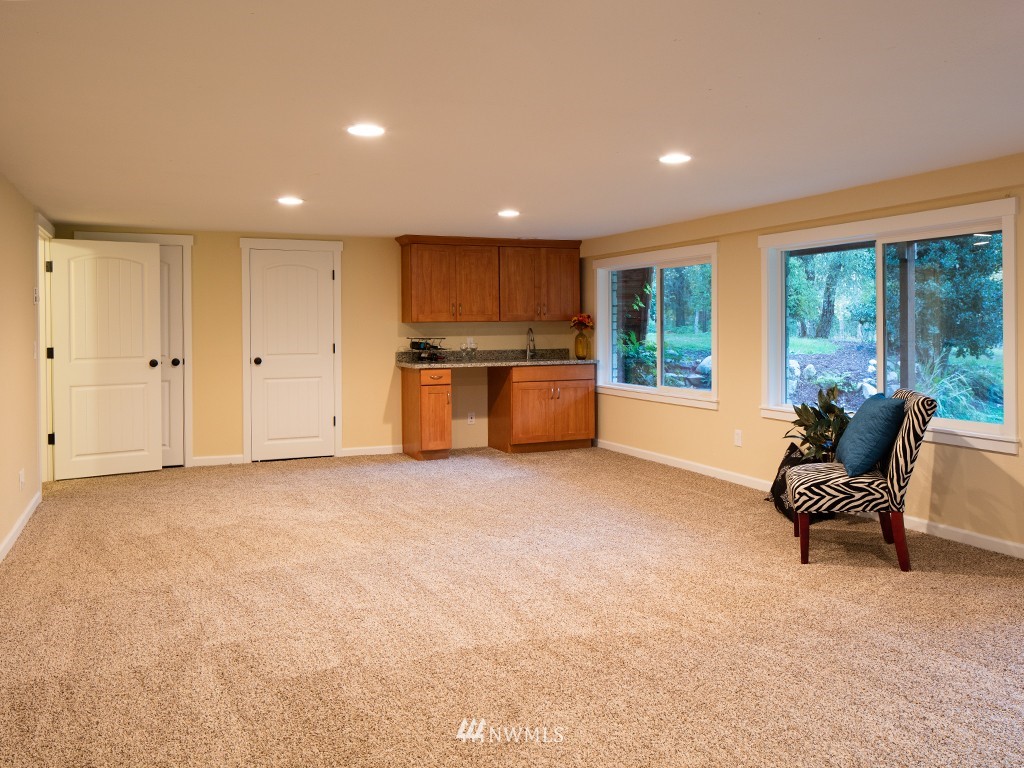11889 Southeast Black Road Olalla, WA 98359 - Photo 21 of 24 Gallery Image 21