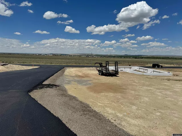 $299,000 | 117 Brown Trout Court, Saratoga, WY 82331