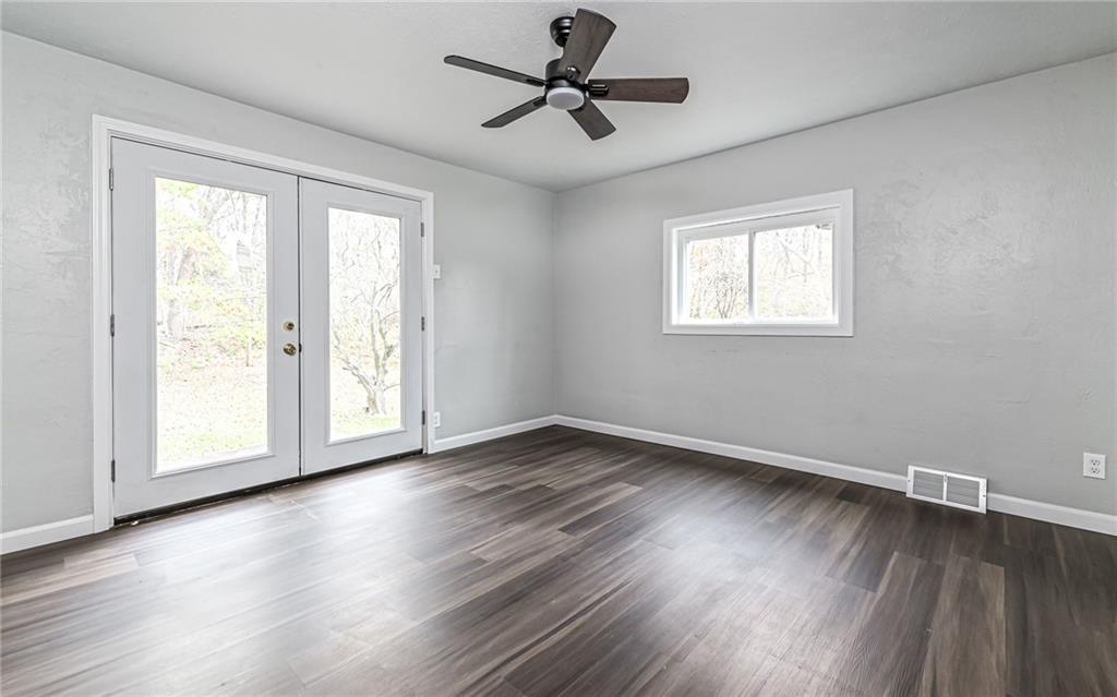 157 Clever Road McKees Rocks, PA 15136 - Photo 14 of 27