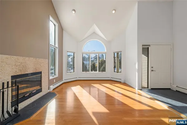 $849,999 | 408 Dogwood Court, Norwood, NJ 07648