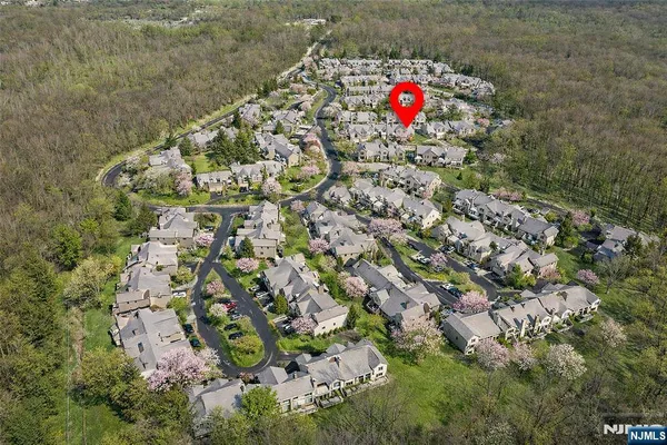 $849,999 | 408 Dogwood Court, Norwood, NJ 07648