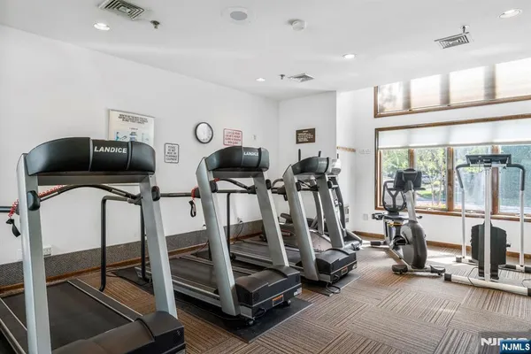 $849,999 | 408 Dogwood Court, Norwood, NJ 07648