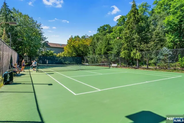 $849,999 | 408 Dogwood Court, Unit T075, Norwood, NJ 07648