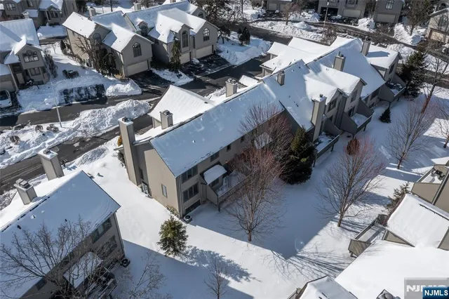 $849,999 | 408 Dogwood Court, Unit T075, Norwood, NJ 07648