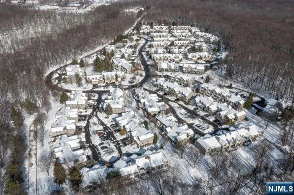 $849,999 | 408 Dogwood Court, Norwood, NJ 07648