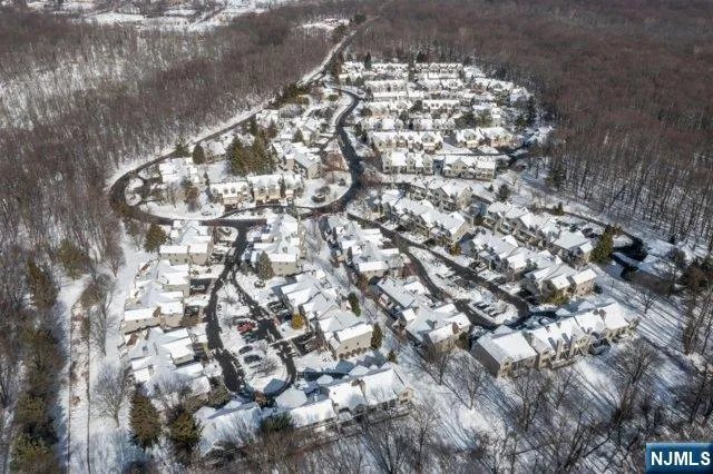 $849,999 | 408 Dogwood Court, Unit T075, Norwood, NJ 07648