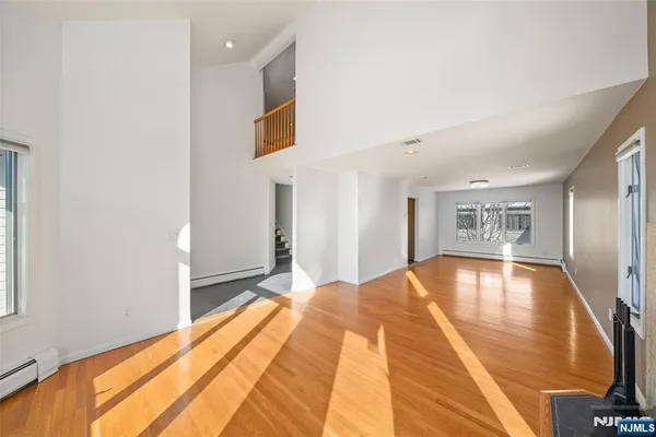 $849,999 | 408 Dogwood Court, Norwood, NJ 07648