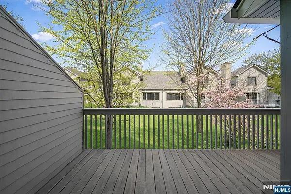 $849,999 | 408 Dogwood Court, Norwood, NJ 07648