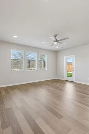 $352,490 | 2131 Derby Drive, Seagoville, TX 75159