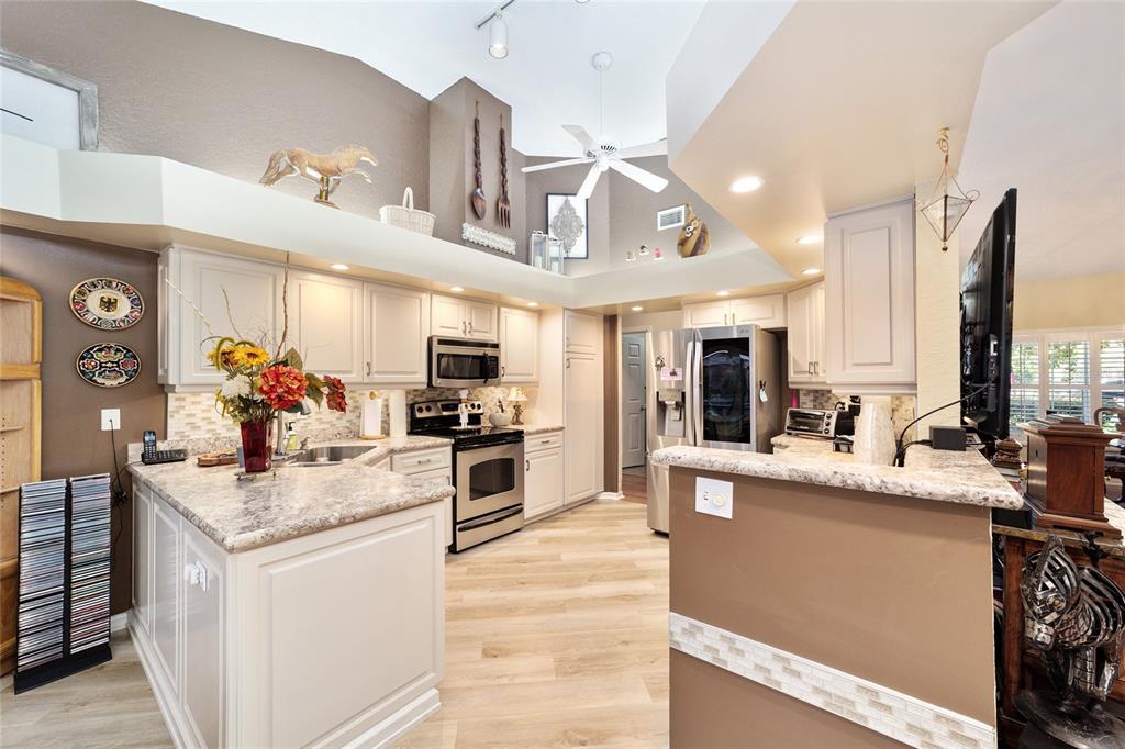 11465 Southwest 82nd Court Road Ocala, FL 34481 - Photo 14 of 54