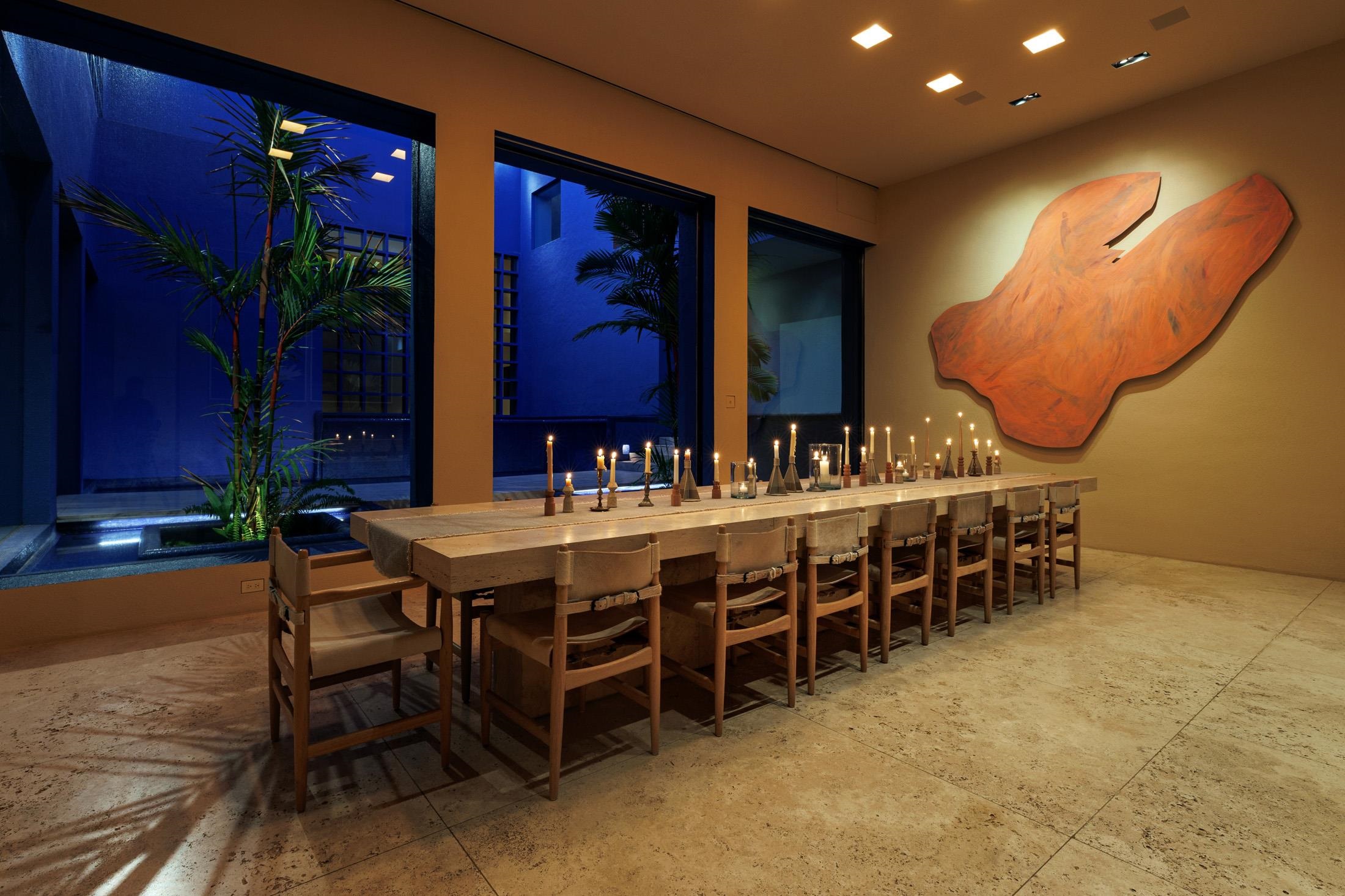 3200 South Kihei Road Kihei, HI 96753 - Photo 29 of 36 a dinning table and chairs in patio of the house