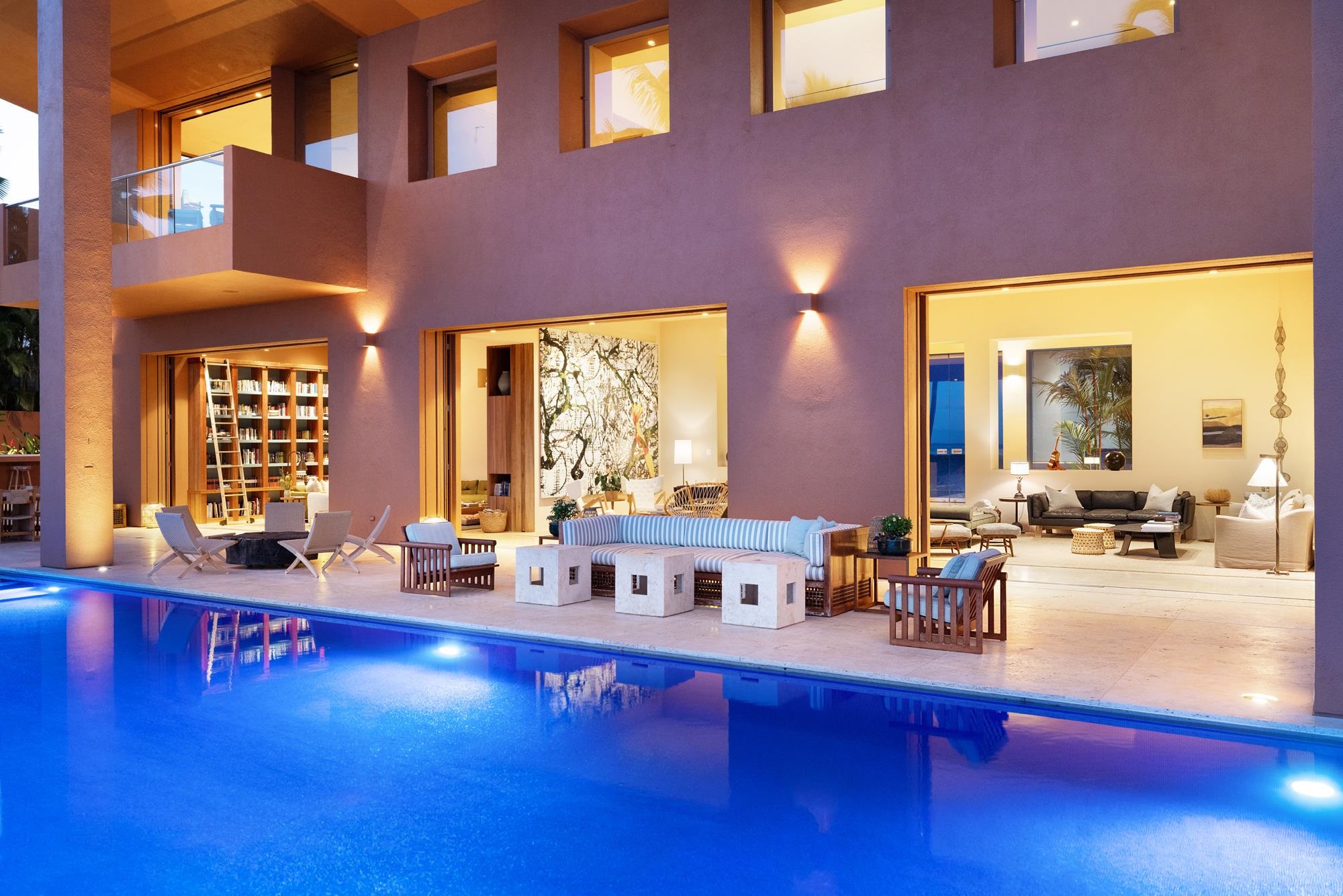 3200 South Kihei Road Kihei, HI 96753 - Photo 9 of 36 a living room with furniture and a large window