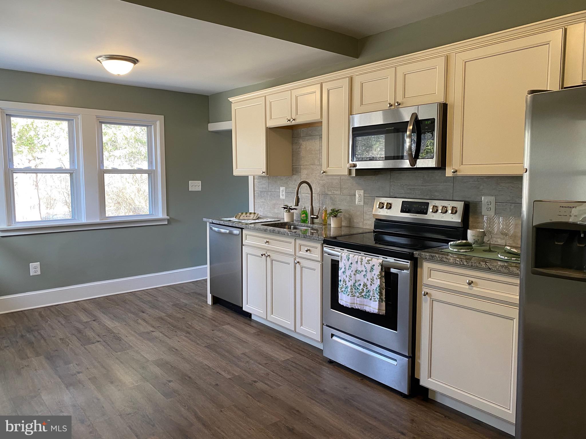 5950 Bicknell Road Indian Head, MD 20640 - Photo 5 of 26 Kitchen